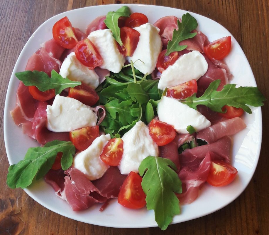 Crudo, Bufala, Pomodoro Ciliegino e Rucola NaturalBreak